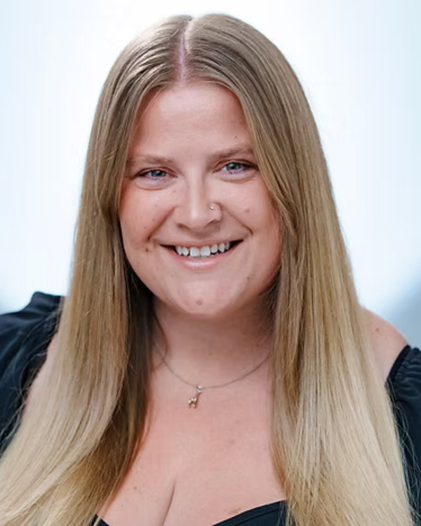 Stephanie Reyna, Chase Life Marketing